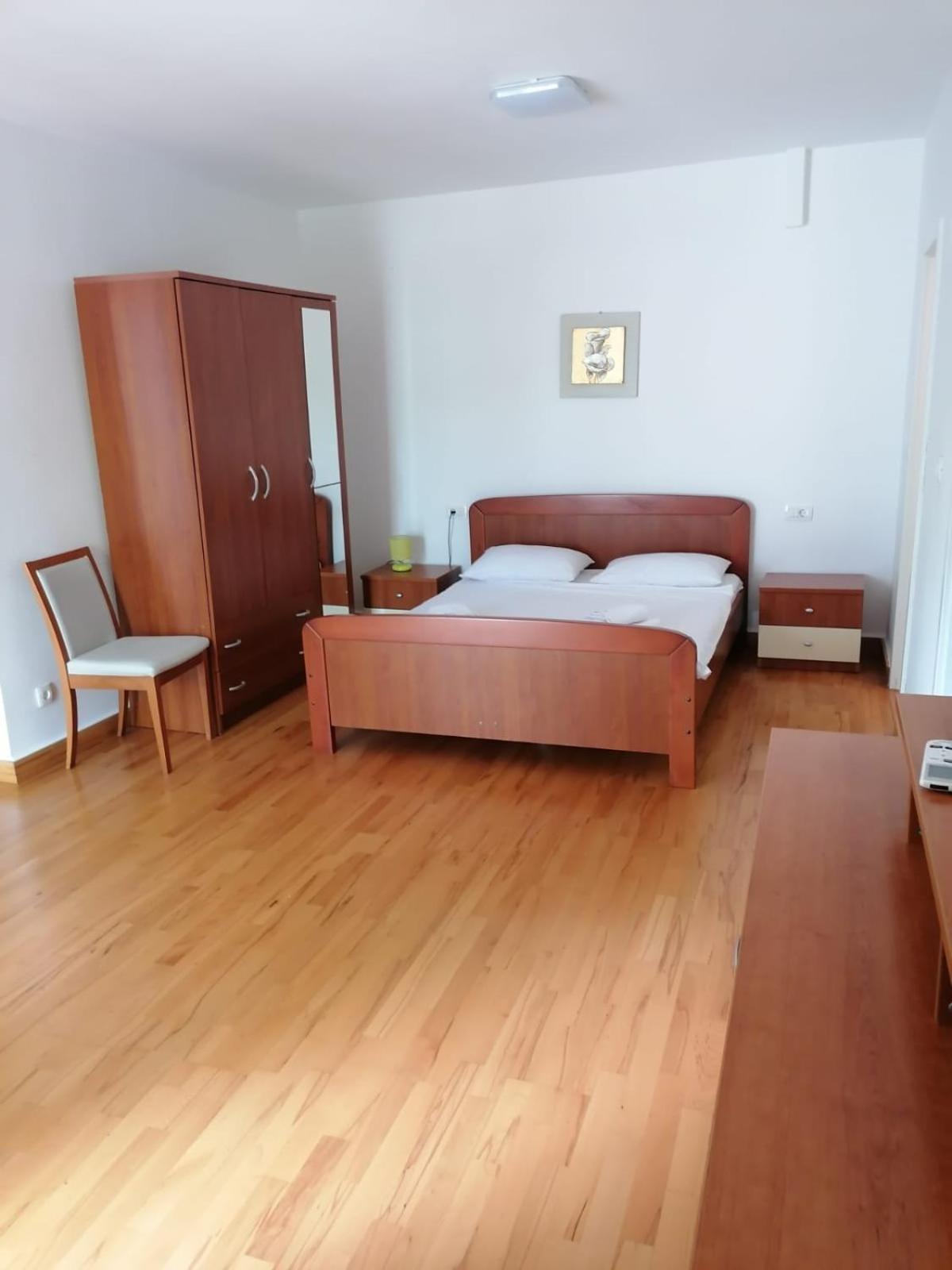 Apartments Villa Julia Trogir Exterior photo