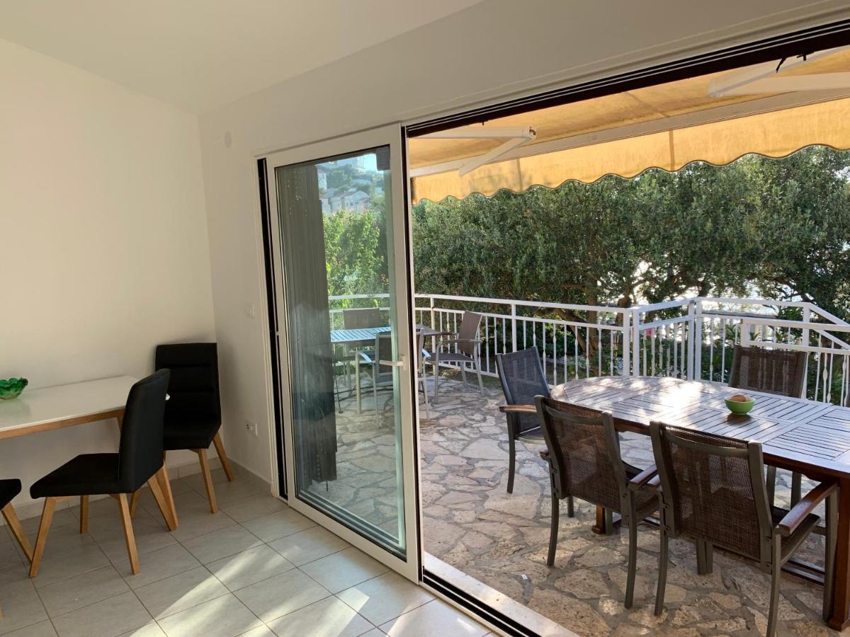 Apartments Villa Julia Trogir Exterior photo